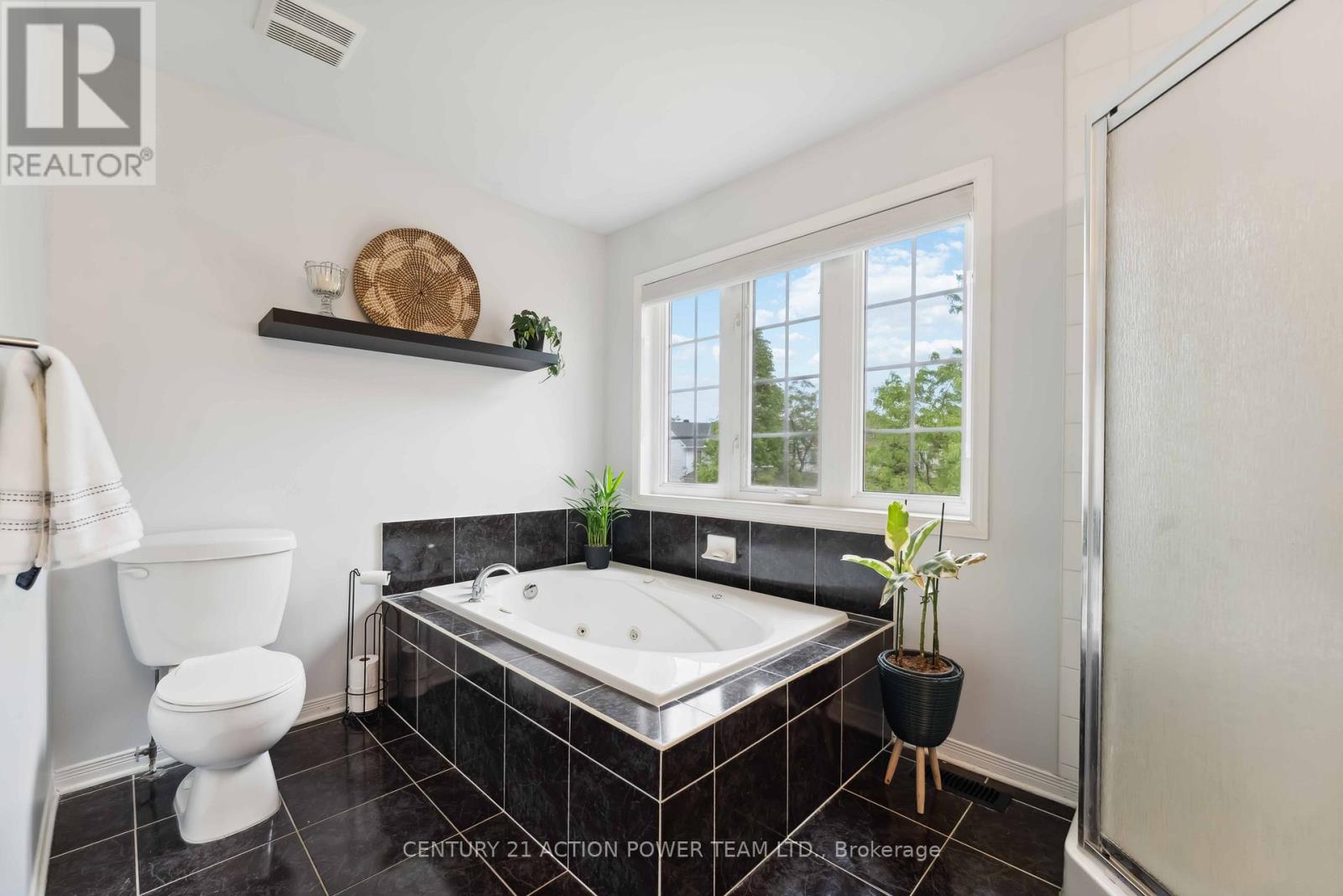 Photo 22 of 2101 Hallendale Street, Ottawa ON