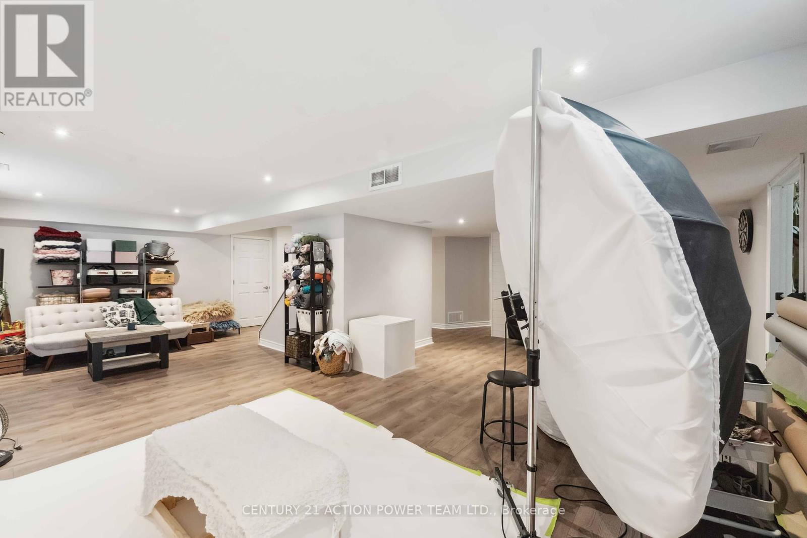 Photo 38 of 2101 Hallendale Street, Ottawa ON