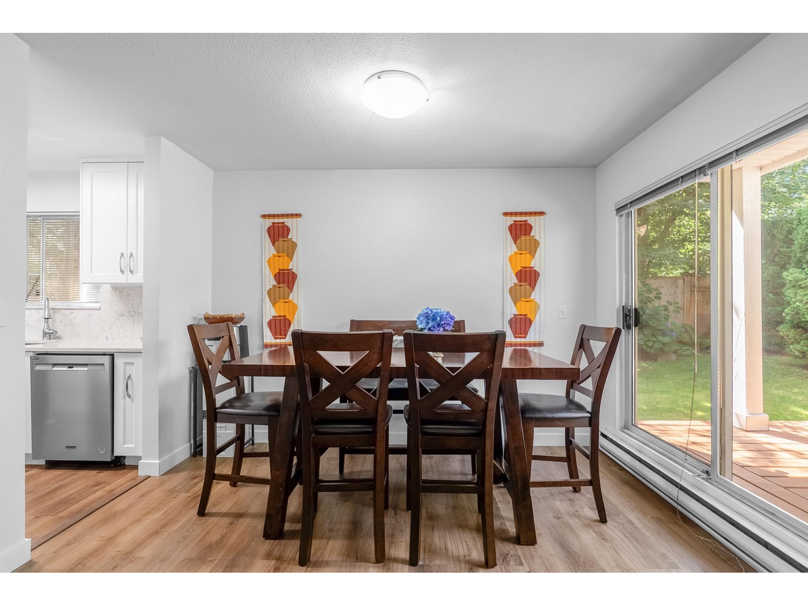 Photo 10 of 3 10056 154 Street, Surrey BC