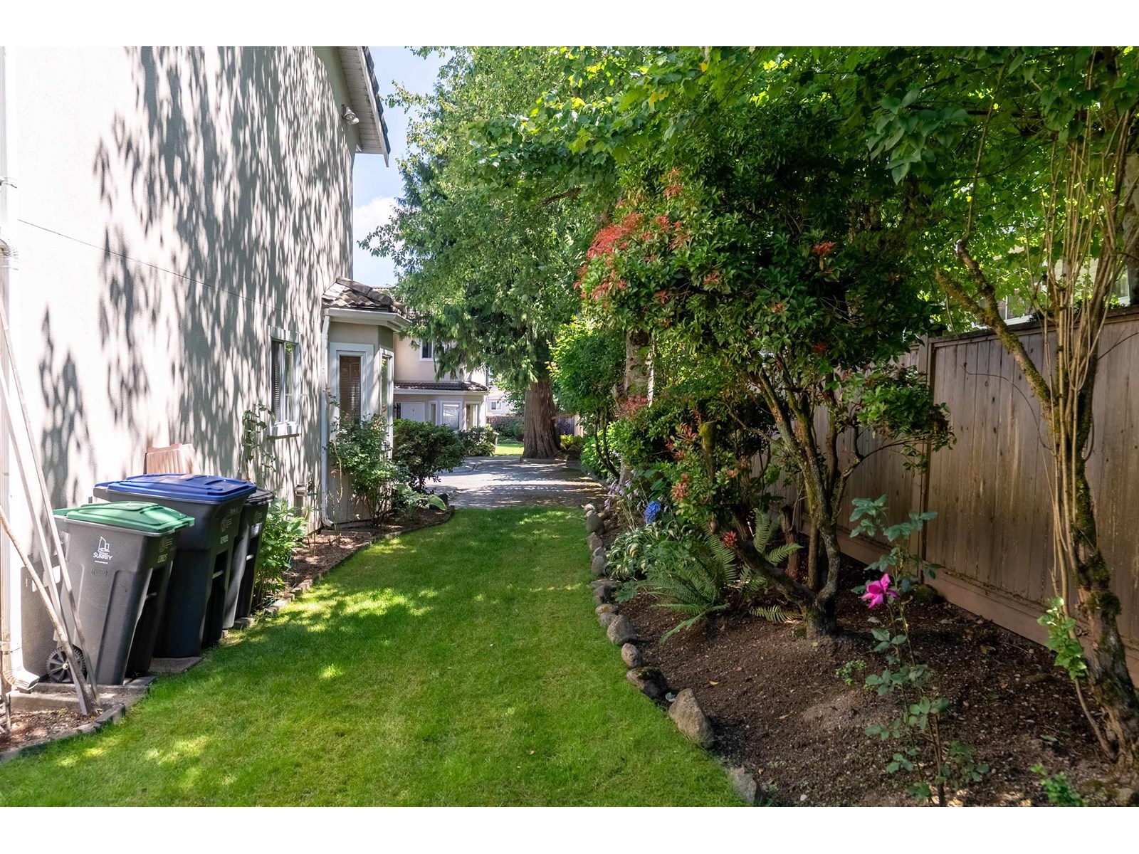 Photo 25 of 3 10056 154 Street, Surrey BC