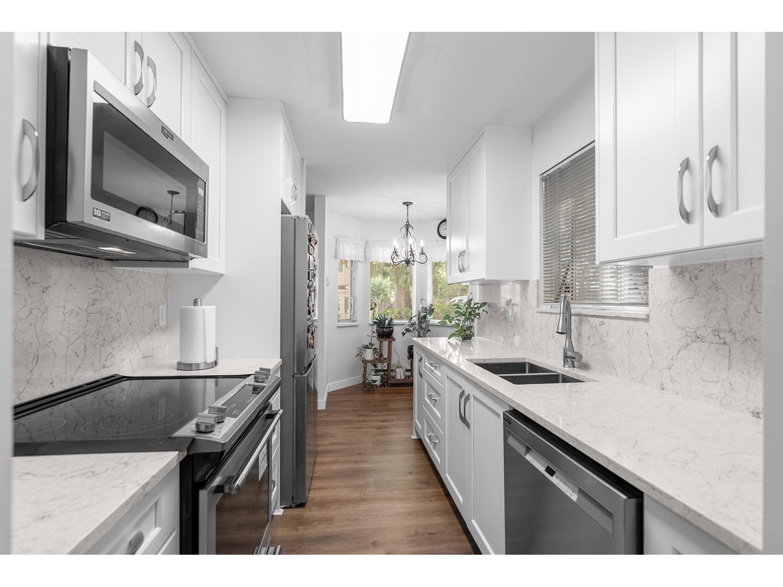 Photo 3 of 3 10056 154 Street, Surrey BC