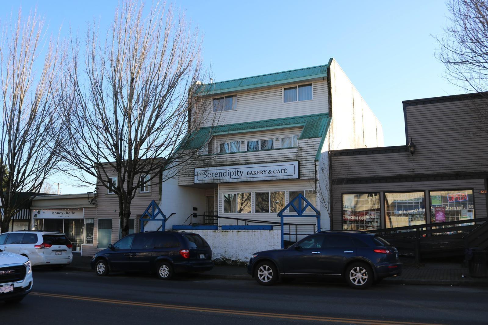 Photo 1 of 101 27262 Fraser Highway, Langley BC
