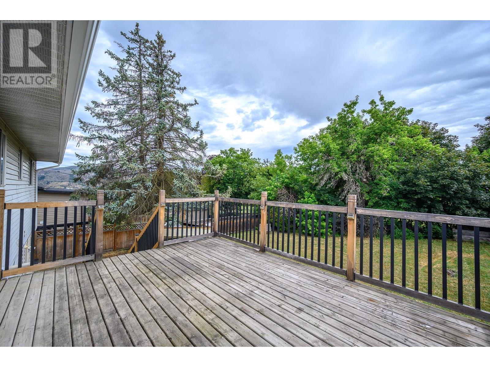  1301 43 Avenue, Vernon