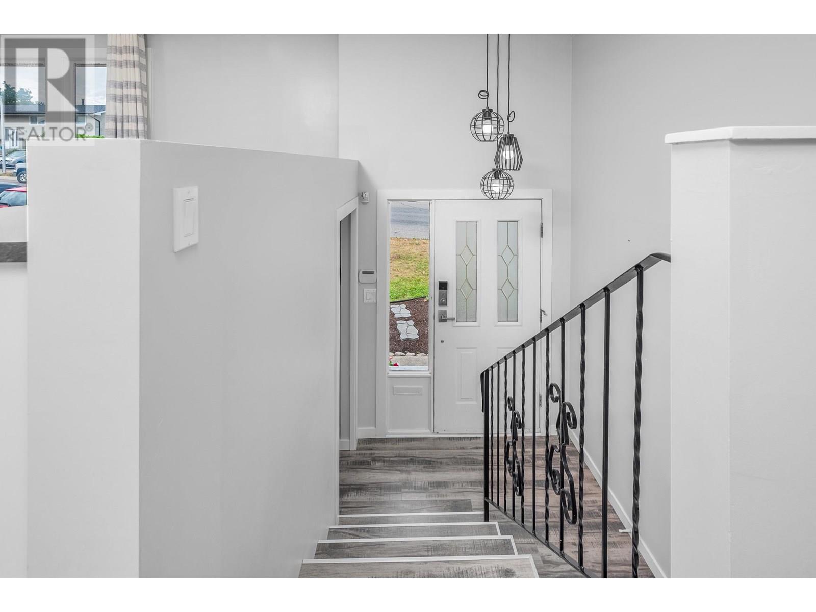  1301 43 Avenue, Vernon