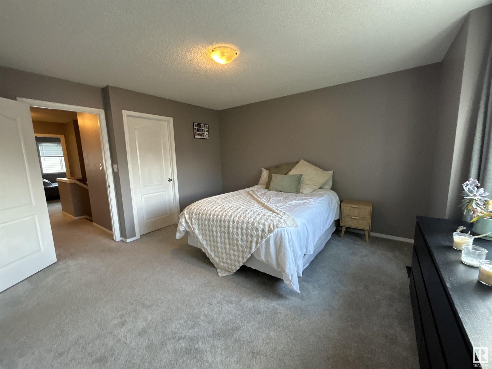 Photo 21 of 59 5001 62 St, Beaumont AB