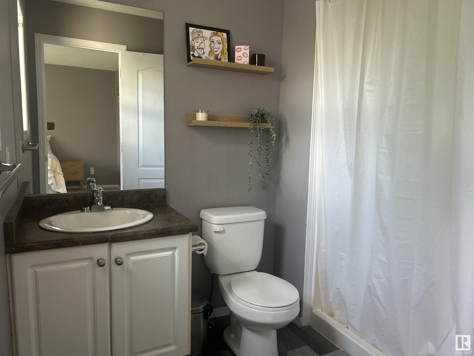Photo 8 of 59 5001 62 St, Beaumont AB