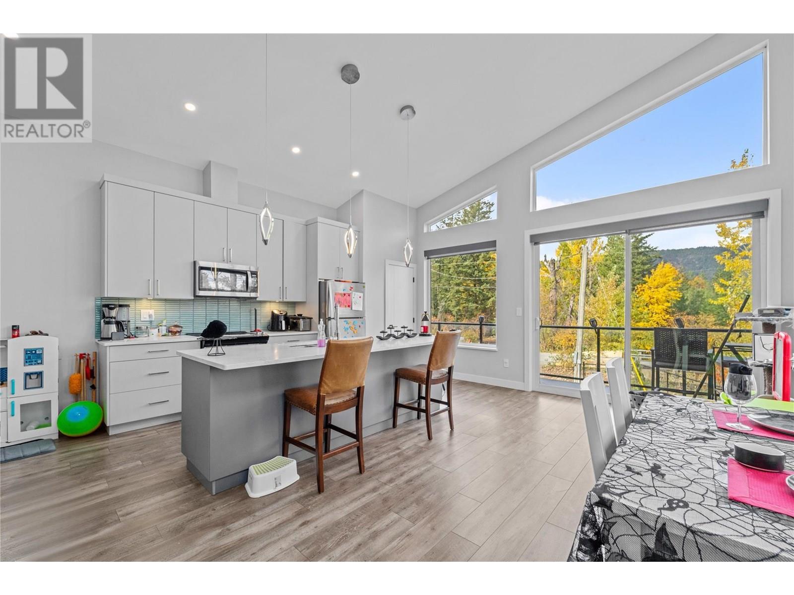 Photo 11 of 1015 Paquette Road, Chase BC