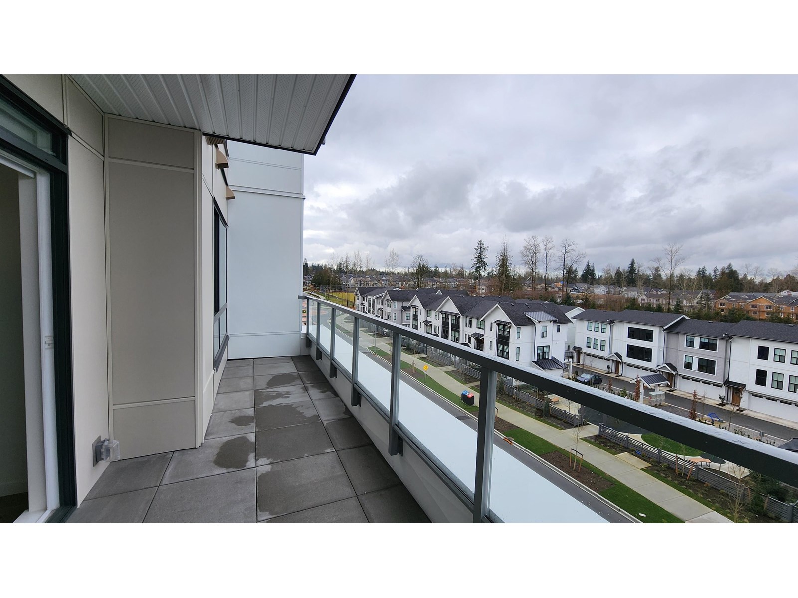 Photo 8 of 515 7936 206 Street, Langley BC