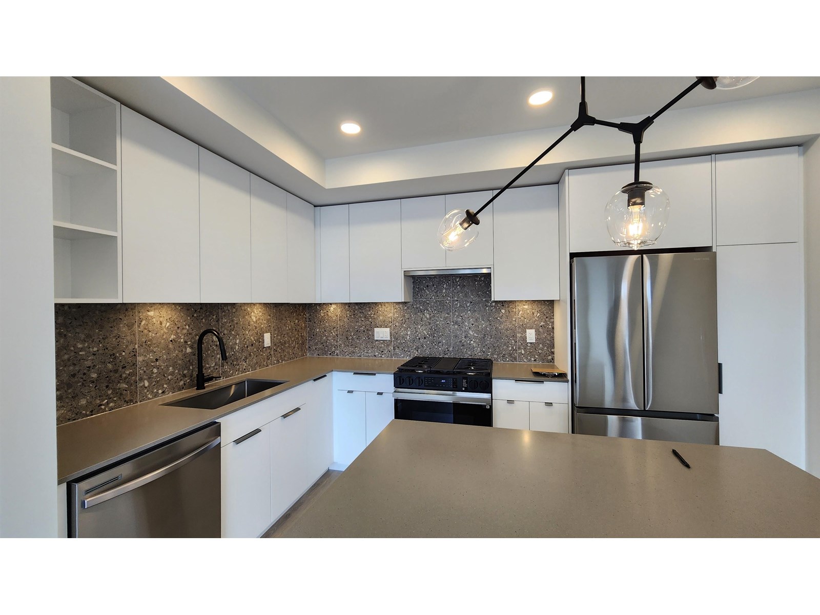 Photo 10 of 515 7936 206 Street, Langley BC
