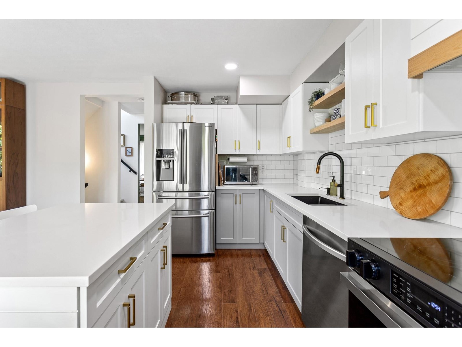 Photo 14 of 15 6450 199 Street, Langley BC