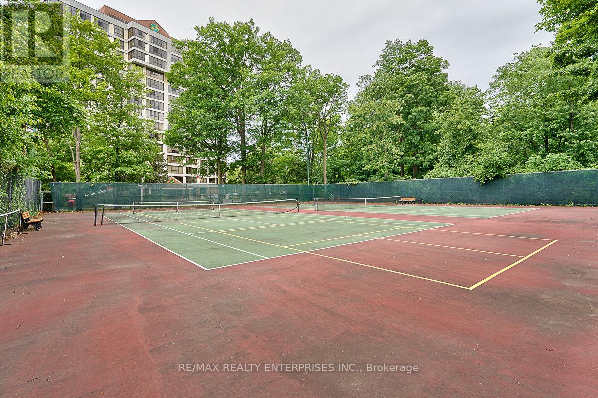 Photo 33 of 40 1060 Walden Circle, Mississauga ON