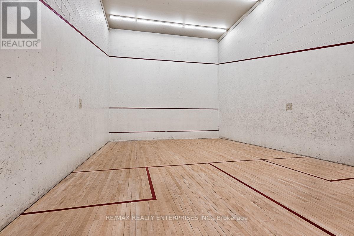 Photo 37 of 40 1060 Walden Circle, Mississauga ON
