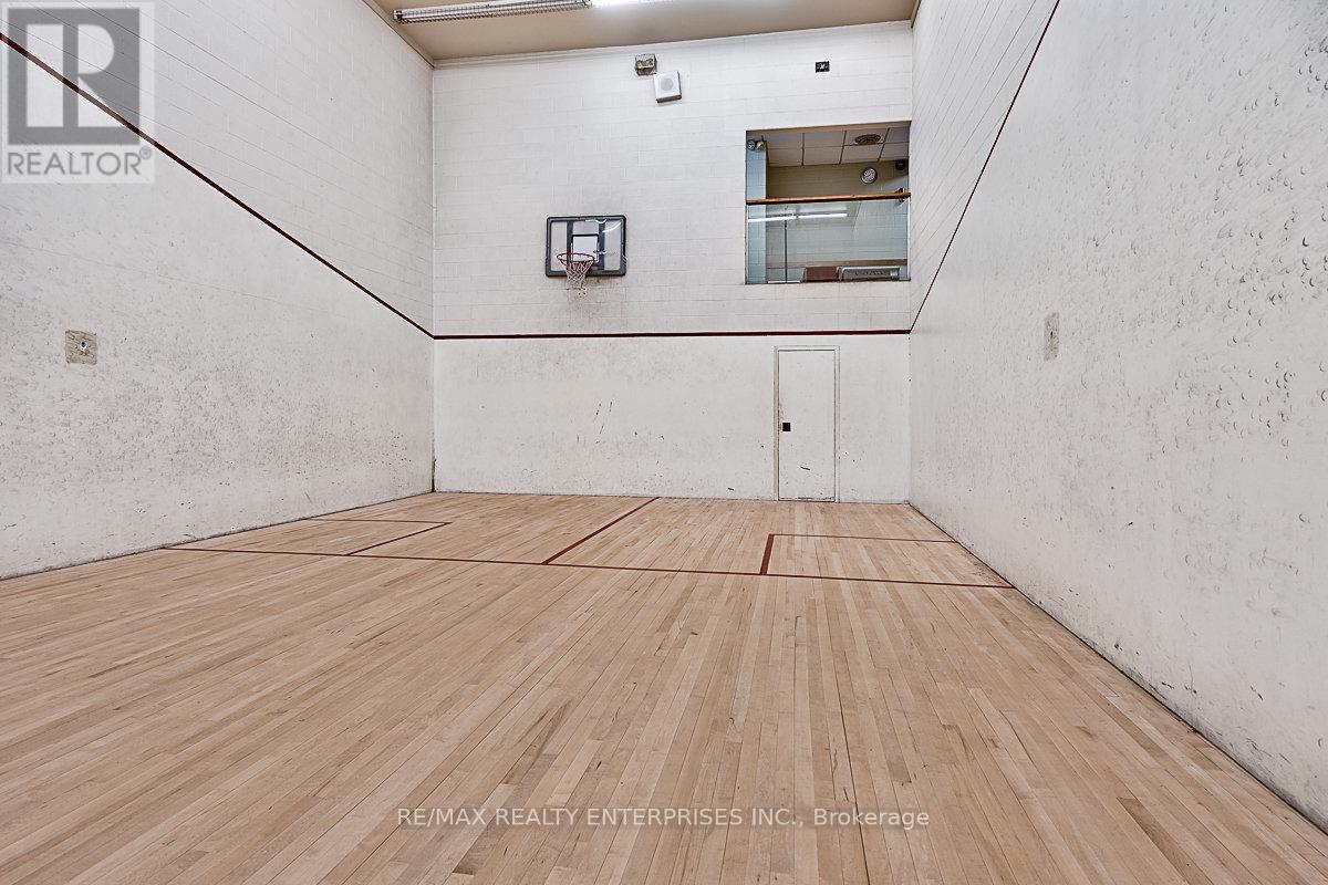Photo 38 of 40 1060 Walden Circle, Mississauga ON