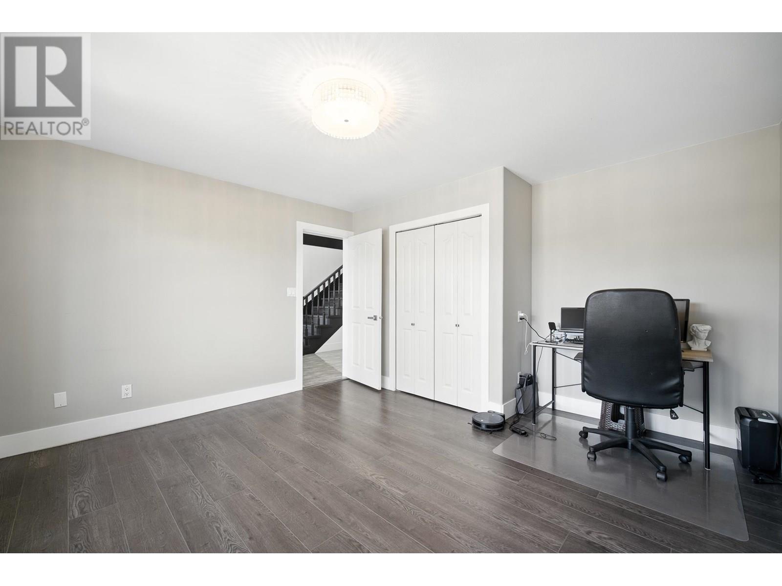 Photo 33 of 7563 1st Street, Burnaby BC