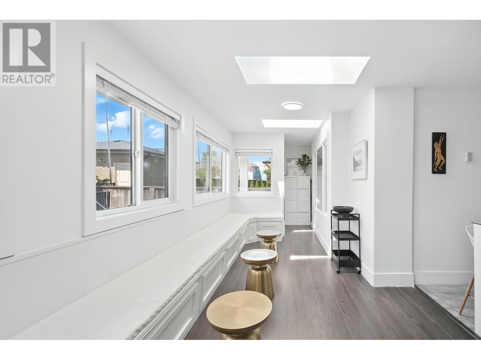 Photo 21 of 7563 1st Street, Burnaby BC