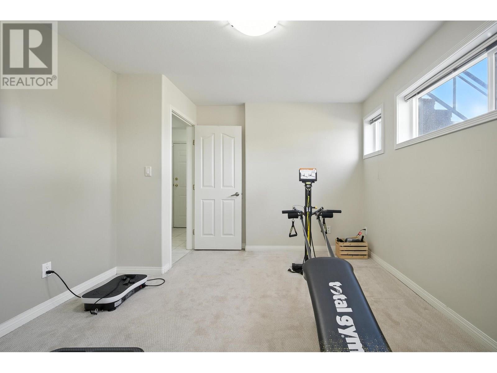 Photo 35 of 7563 1st Street, Burnaby BC