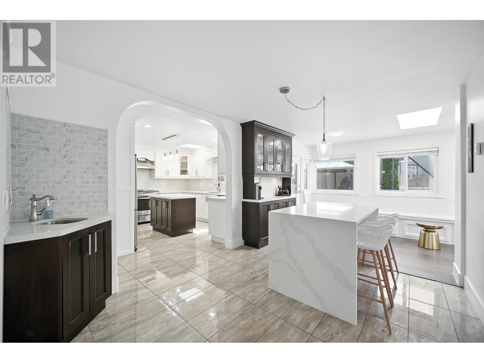 Photo 22 of 7563 1st Street, Burnaby BC