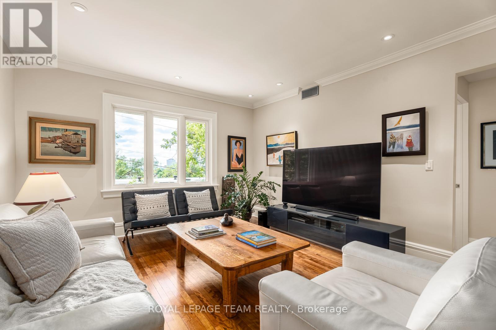 Photo 9 of 228 Rideau Terrace, Ottawa ON