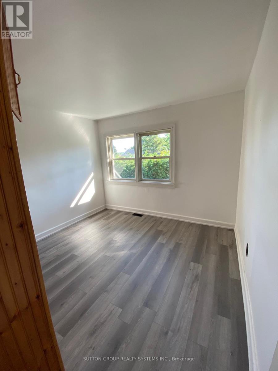 Photo 4 of 30 Perry Avenue, Brighton ON