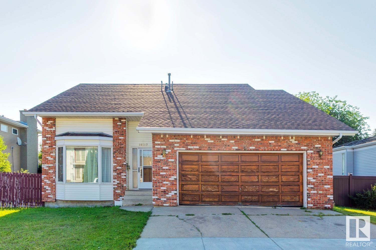 Photo 14 of 16117 108 St Nw Nw, Edmonton AB