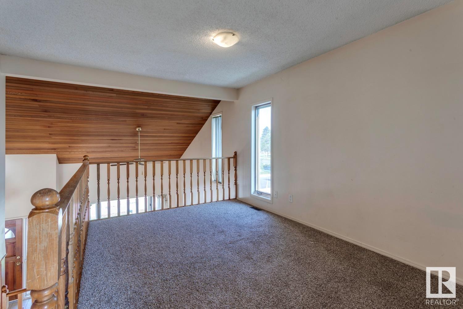 Photo 11 of 16117 108 St Nw Nw, Edmonton AB