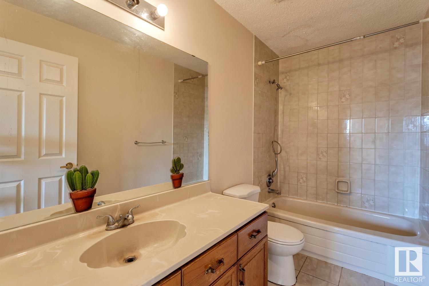 Photo 31 of 16117 108 St Nw Nw, Edmonton AB