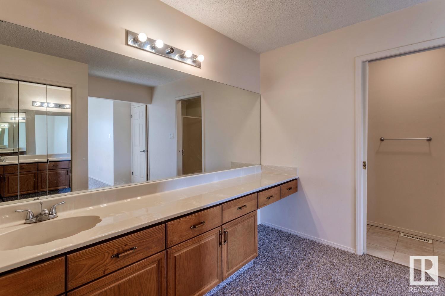 Photo 40 of 16117 108 St Nw Nw, Edmonton AB
