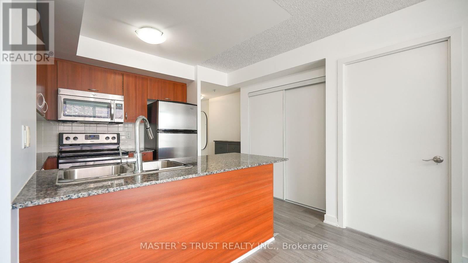 Photo 13 of 501 5740 Yonge Street, Toronto ON