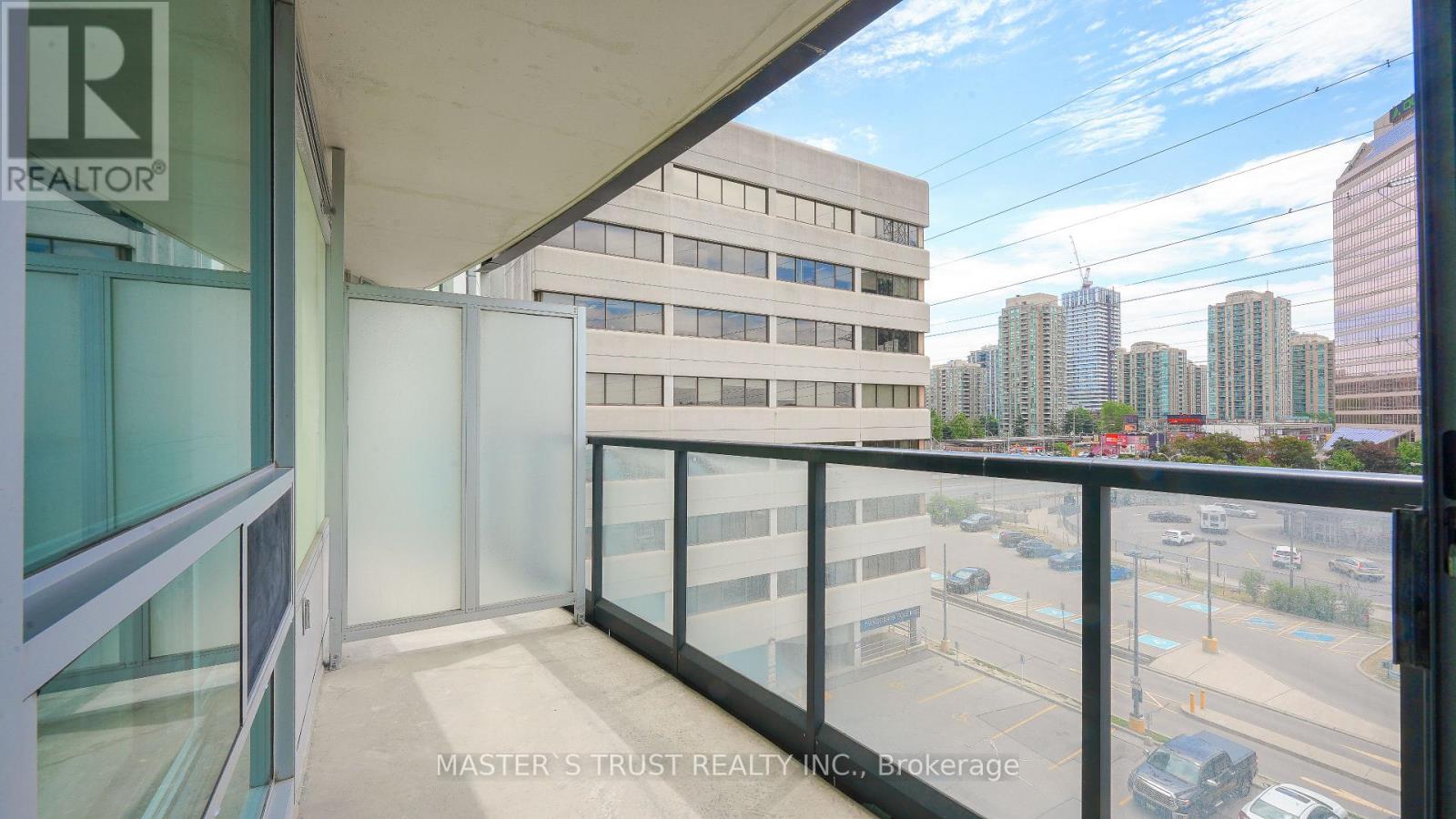 Photo 14 of 501 5740 Yonge Street, Toronto ON