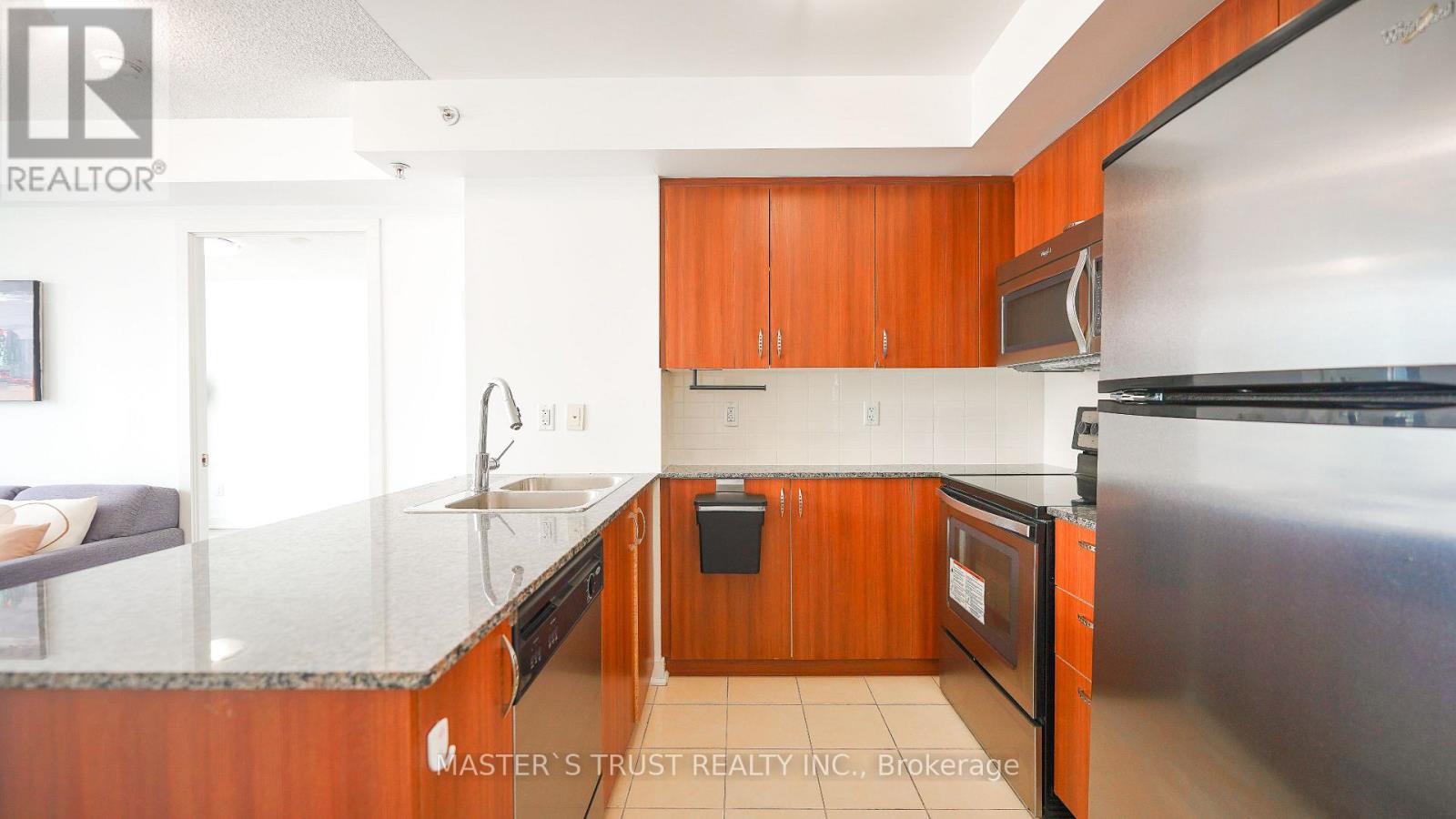 Photo 12 of 501 5740 Yonge Street, Toronto ON