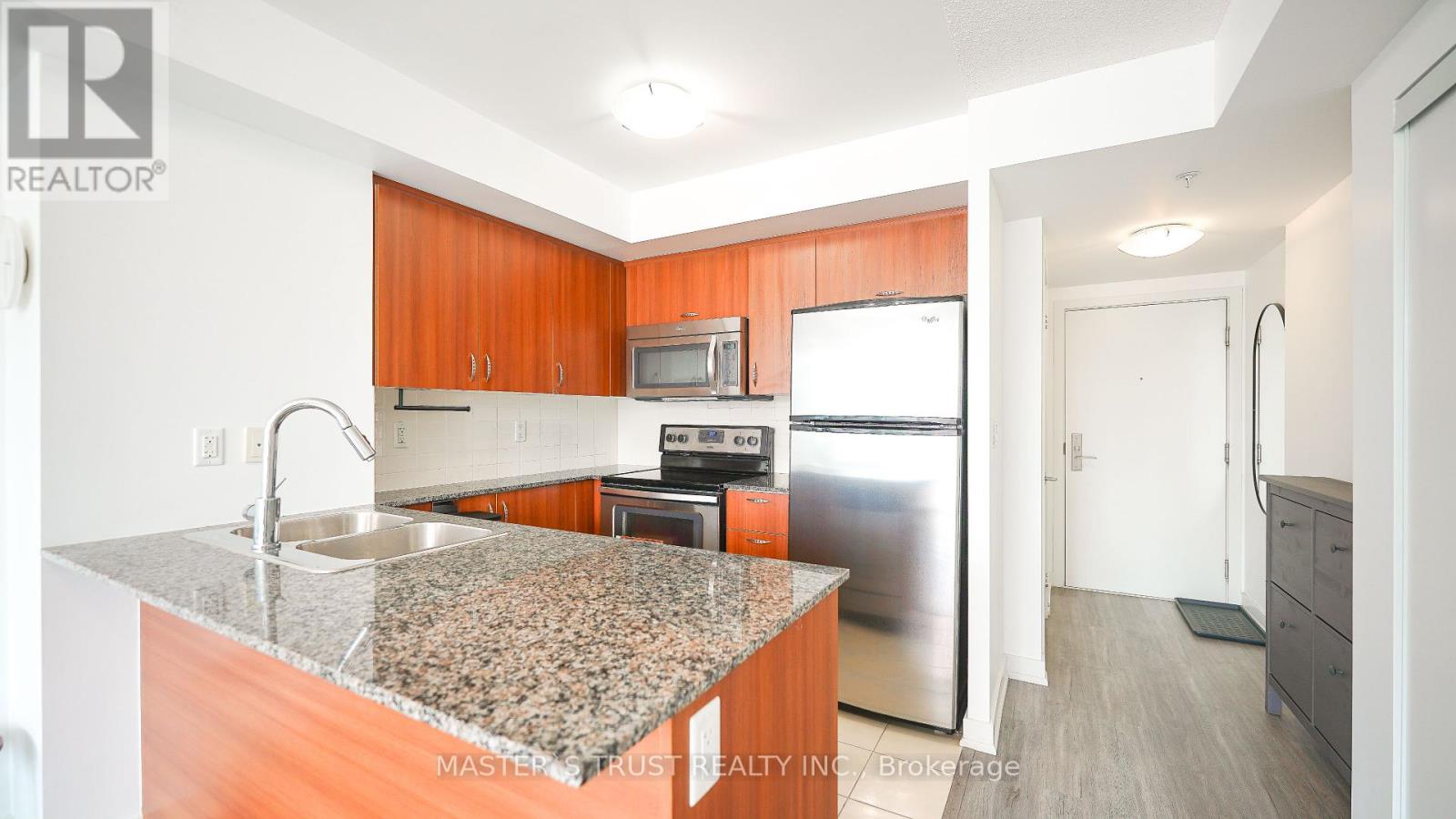 Photo 11 of 501 5740 Yonge Street, Toronto ON