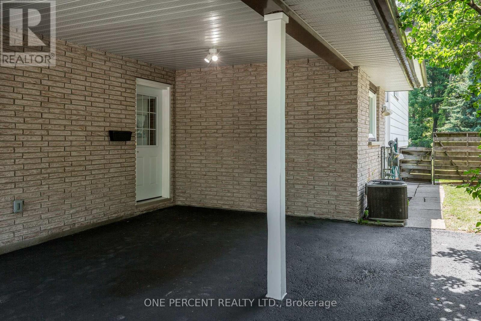 Photo 18 of 55 Fittons Road E, Orillia ON