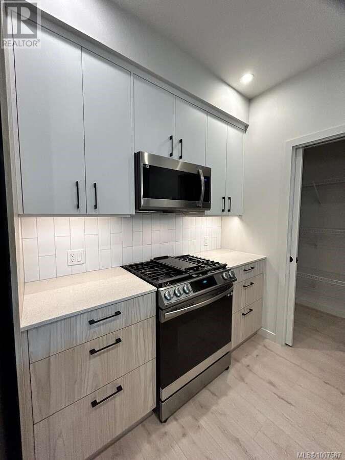 Photo 5 of 204 958 Pharoah Mews, Langford BC