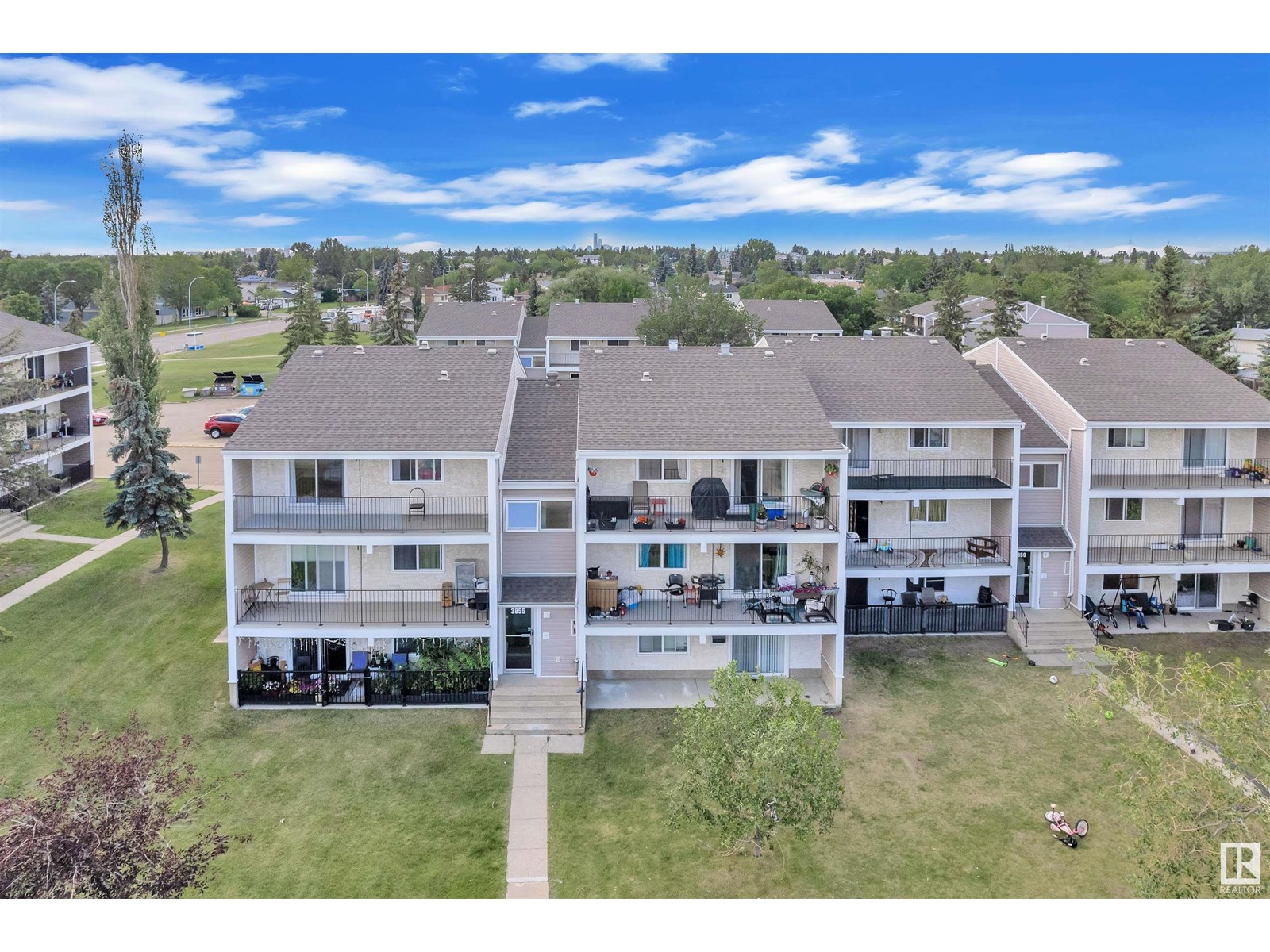 Photo 20 of 5 3855 76 St Nw, Edmonton AB