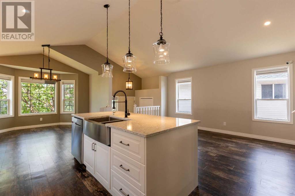 Single Family House 4 Level for Sale in  Erin Circle SE Erin Woods Calgary 