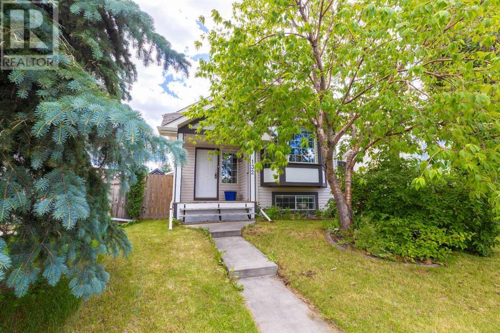 Single Family House 4 Level for Sale in  Erin Circle SE Erin Woods Calgary 