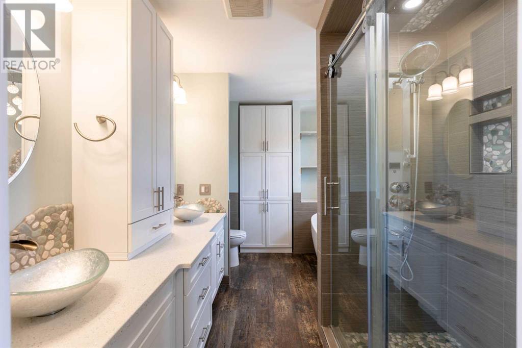 Single Family House 4 Level for Sale in  Erin Circle SE Erin Woods Calgary 