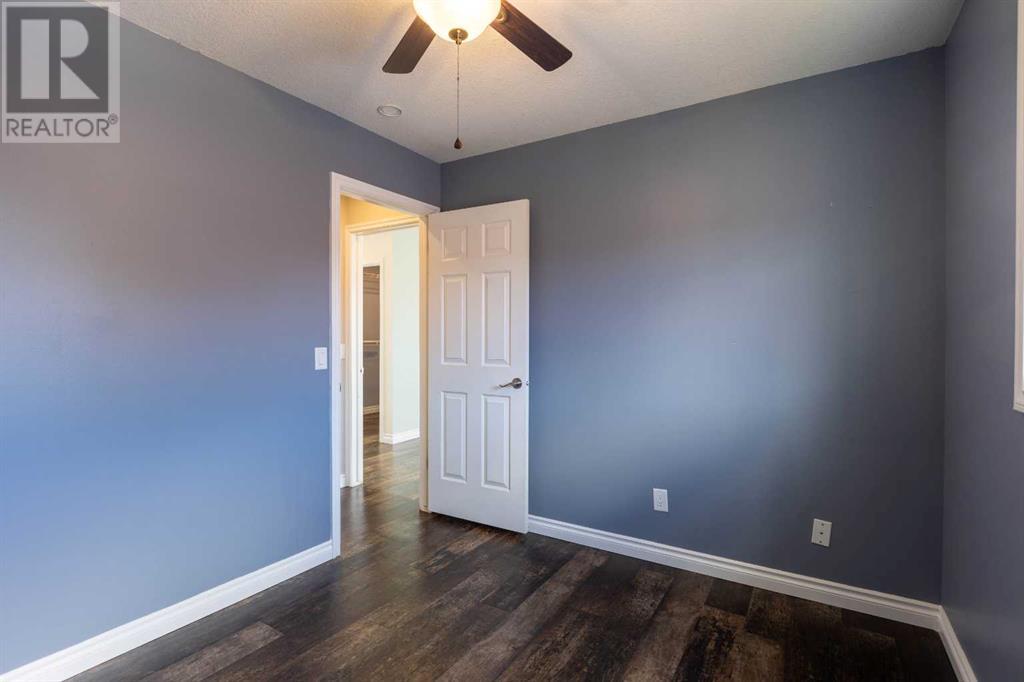 Single Family House 4 Level for Sale in  Erin Circle SE Erin Woods Calgary 