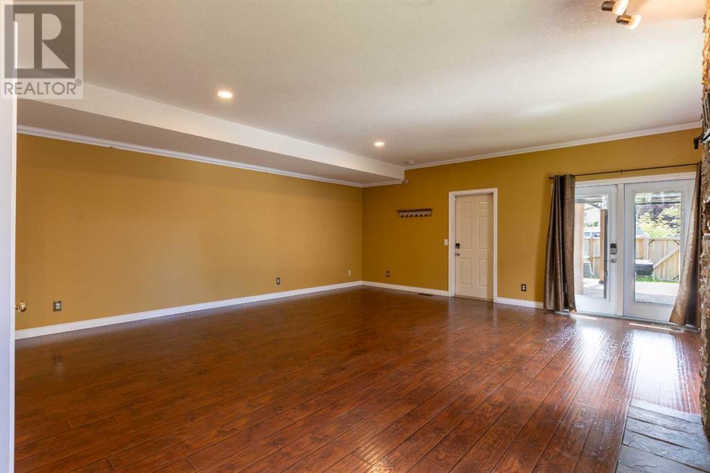 Single Family House 4 Level for Sale in  Erin Circle SE Erin Woods Calgary 
