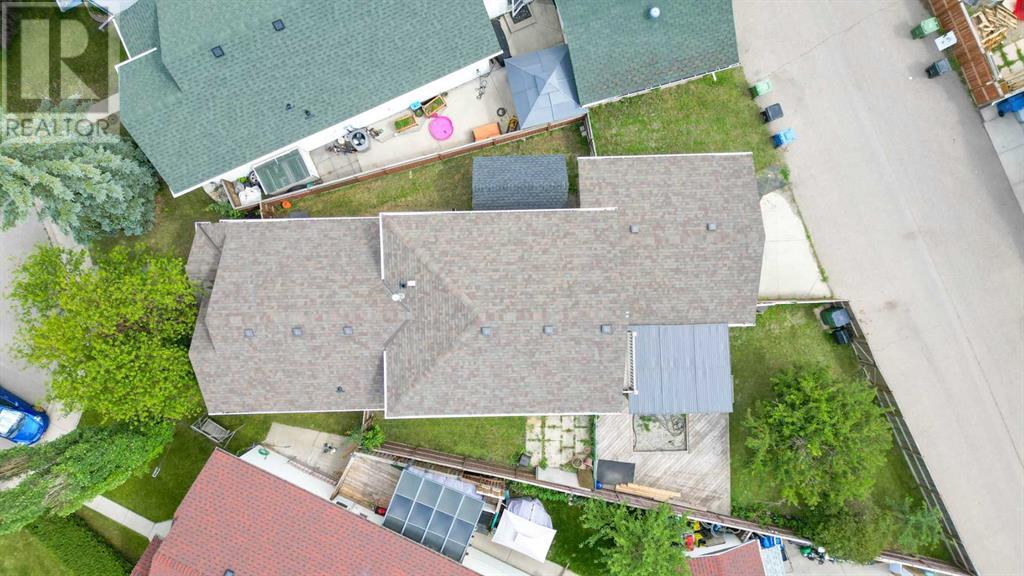 Single Family House 4 Level for Sale in  Erin Circle SE Erin Woods Calgary 