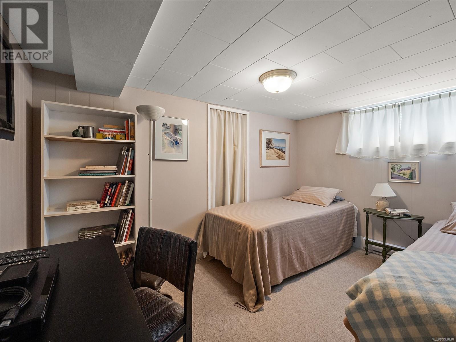 Photo 41 of 877 Island Rd, Oak Bay BC