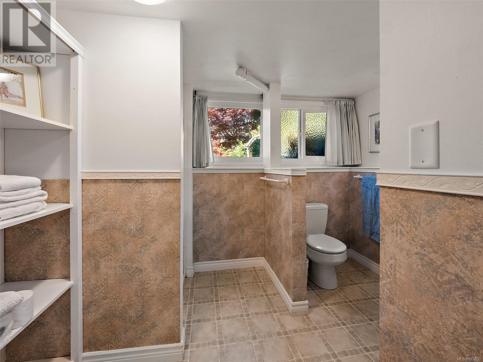 Photo 48 of 877 Island Rd, Oak Bay BC