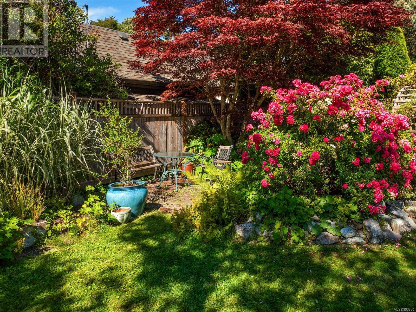 Photo 54 of 877 Island Rd, Oak Bay BC