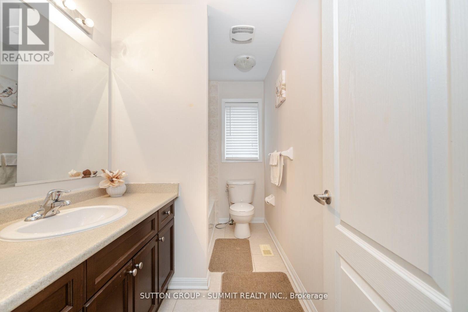 Photo 21 of 446 Mcjannett Avenue, Milton ON