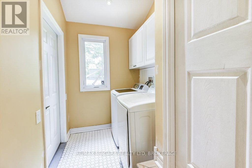 Photo 12 of 4905 Mapleview Crescent, Port Colborne ON