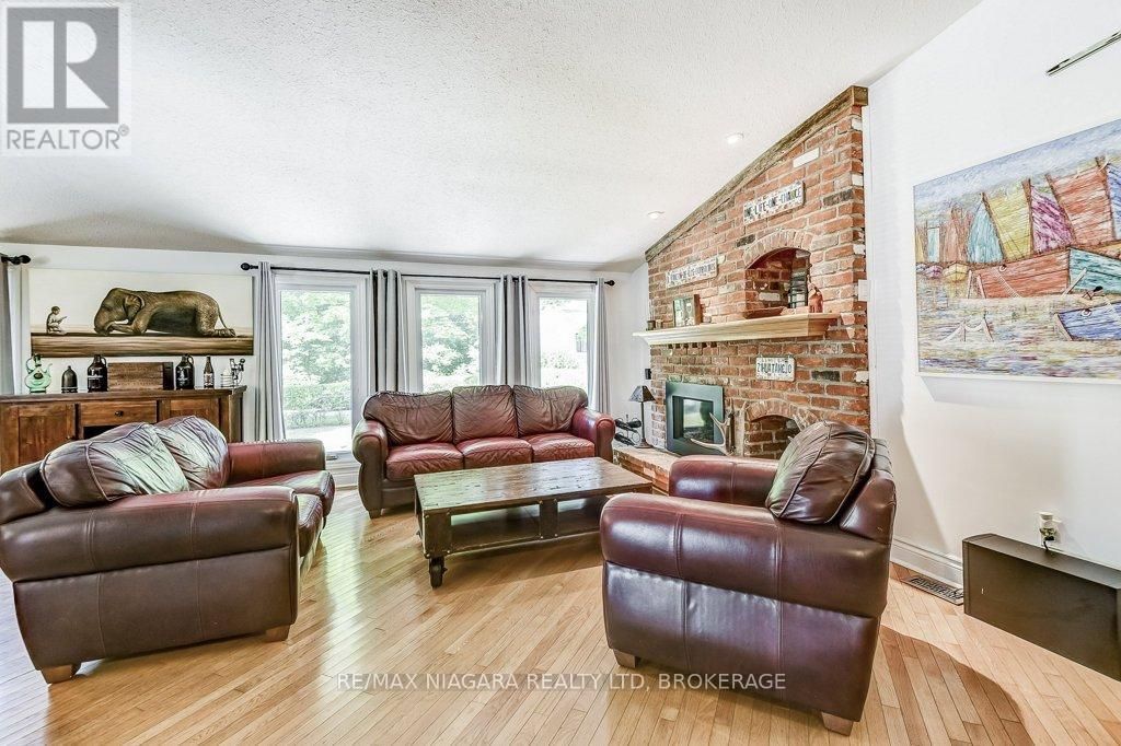 Photo 19 of 4905 Mapleview Crescent, Port Colborne ON