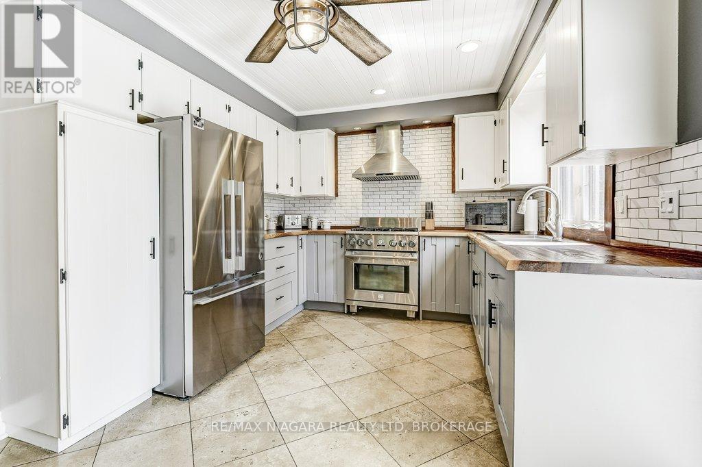 Photo 16 of 4905 Mapleview Crescent, Port Colborne ON