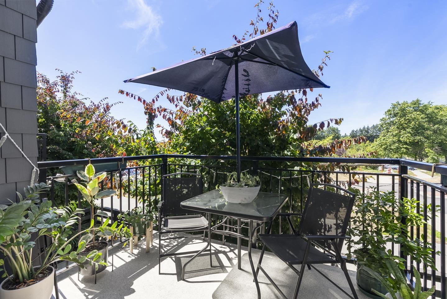 Photo 14 of 75 15255 Sitka Drive, Surrey BC