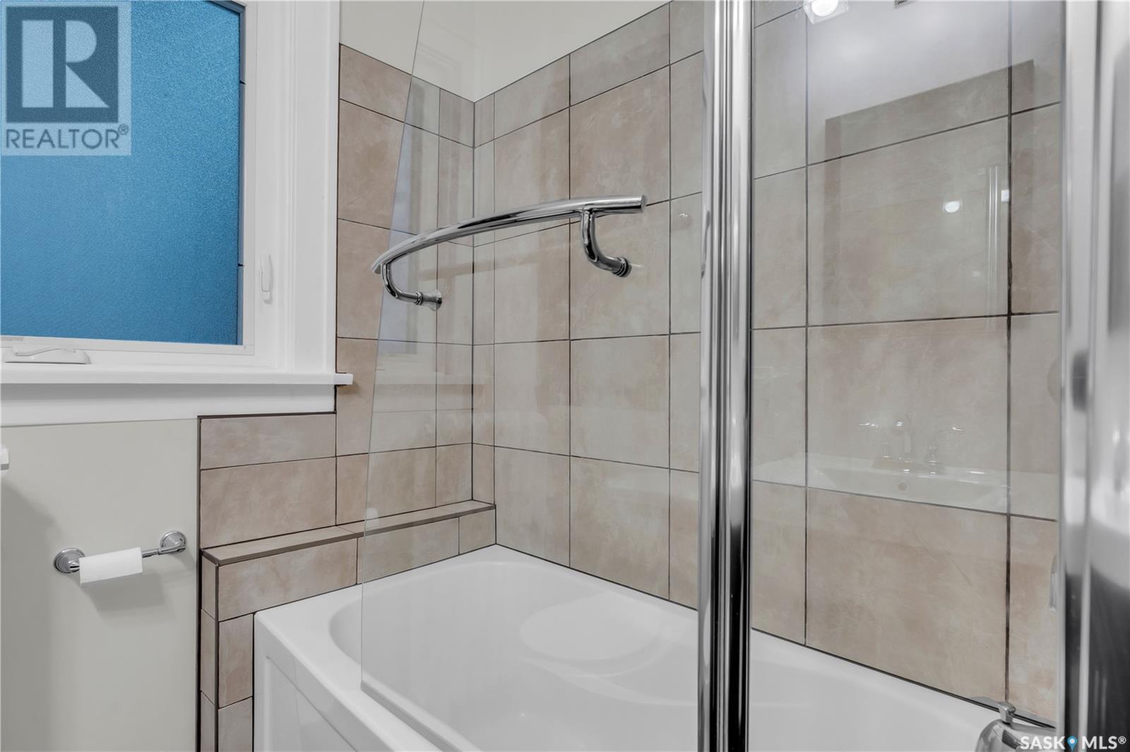Photo 30 of 2245 Garnet Street, Regina SK