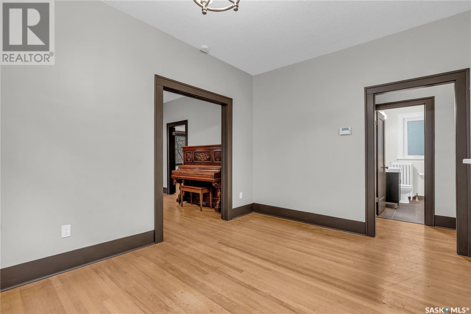 Photo 19 of 2245 Garnet Street, Regina SK